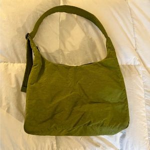 BAGGU Nylon Shoulder Bag (Large)